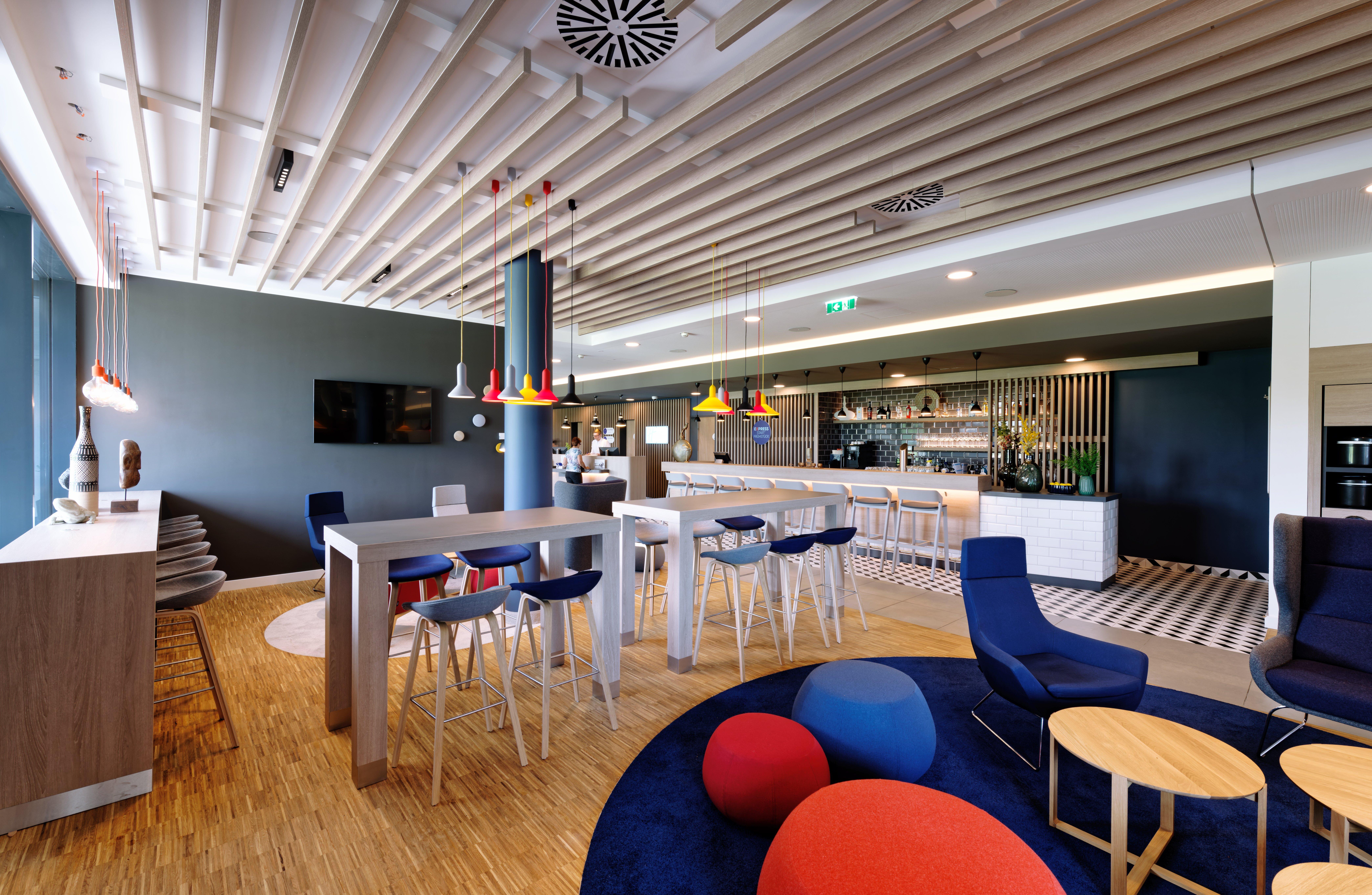 Express - Hotel 3*